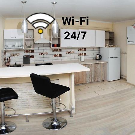 Залізнична 49 "Хочу Цю!" Apartment Ivano-Frankivsk Exterior photo