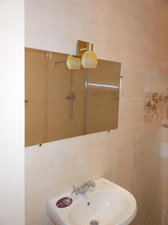 Залізнична 49 "Хочу Цю!" Apartment Ivano-Frankivsk Room photo
